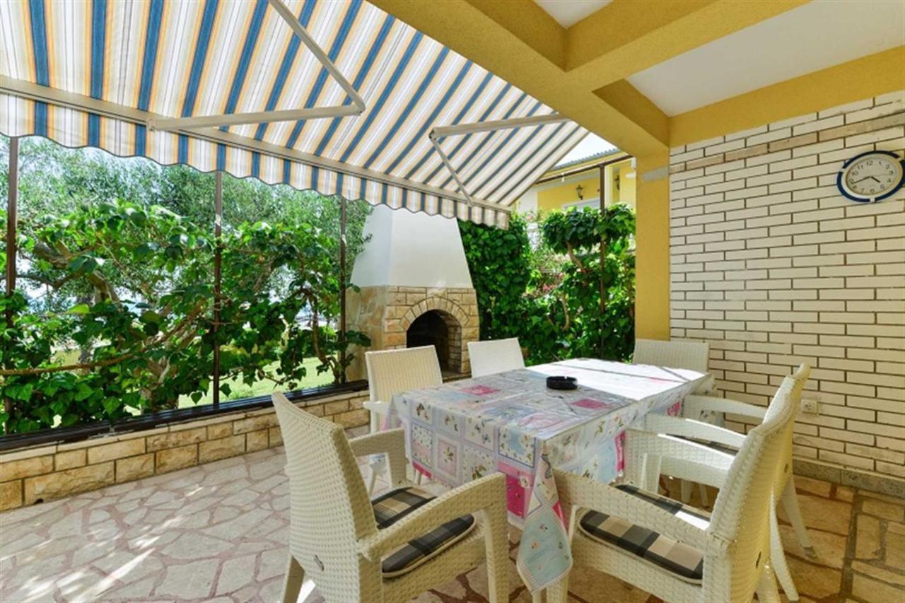ויר Apartment House Inga מראה חיצוני תמונה