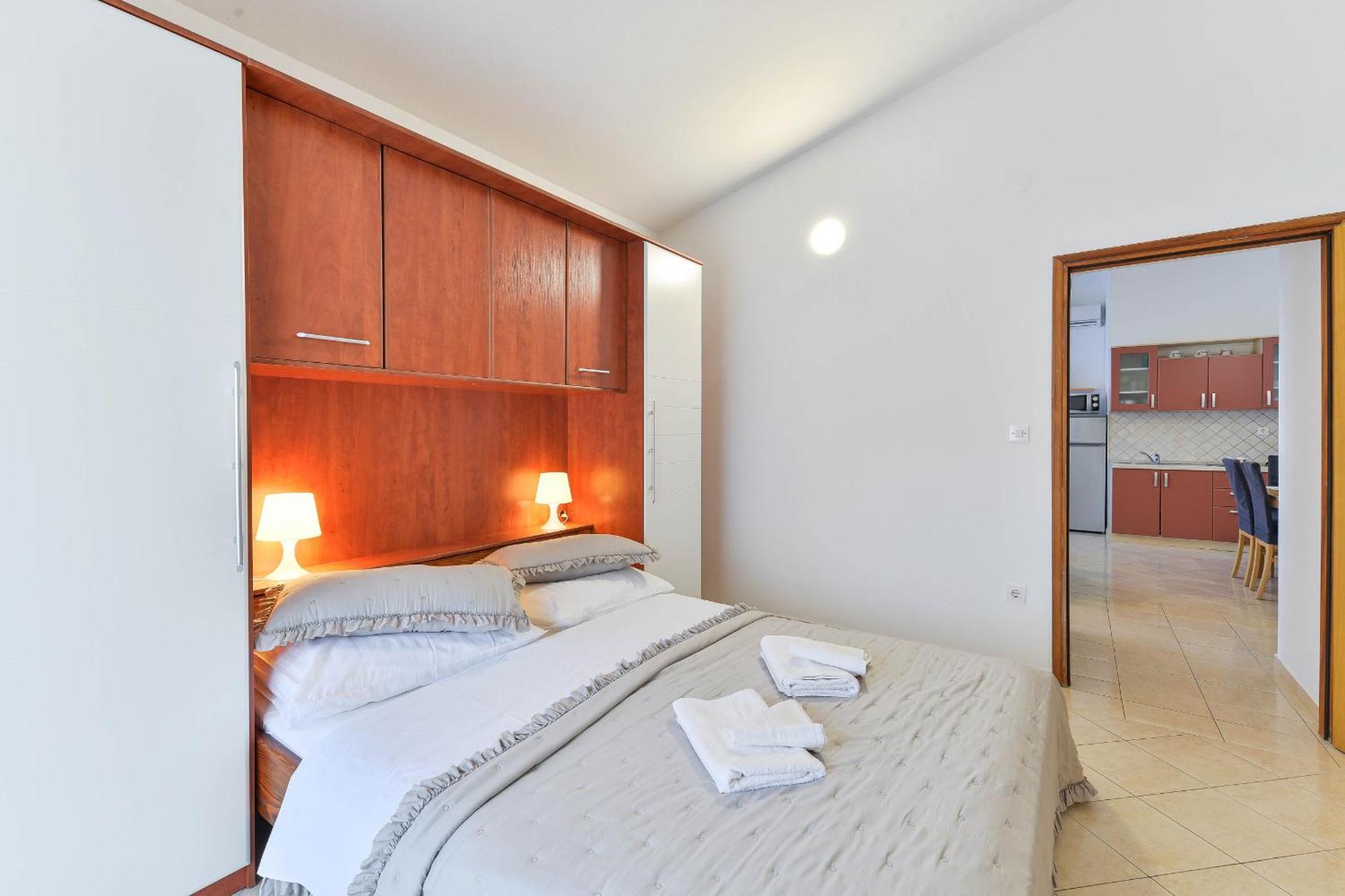 ויר Apartment House Inga מראה חיצוני תמונה