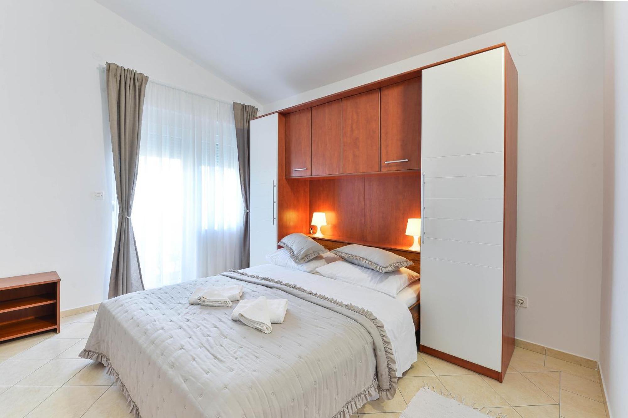 ויר Apartment House Inga מראה חיצוני תמונה