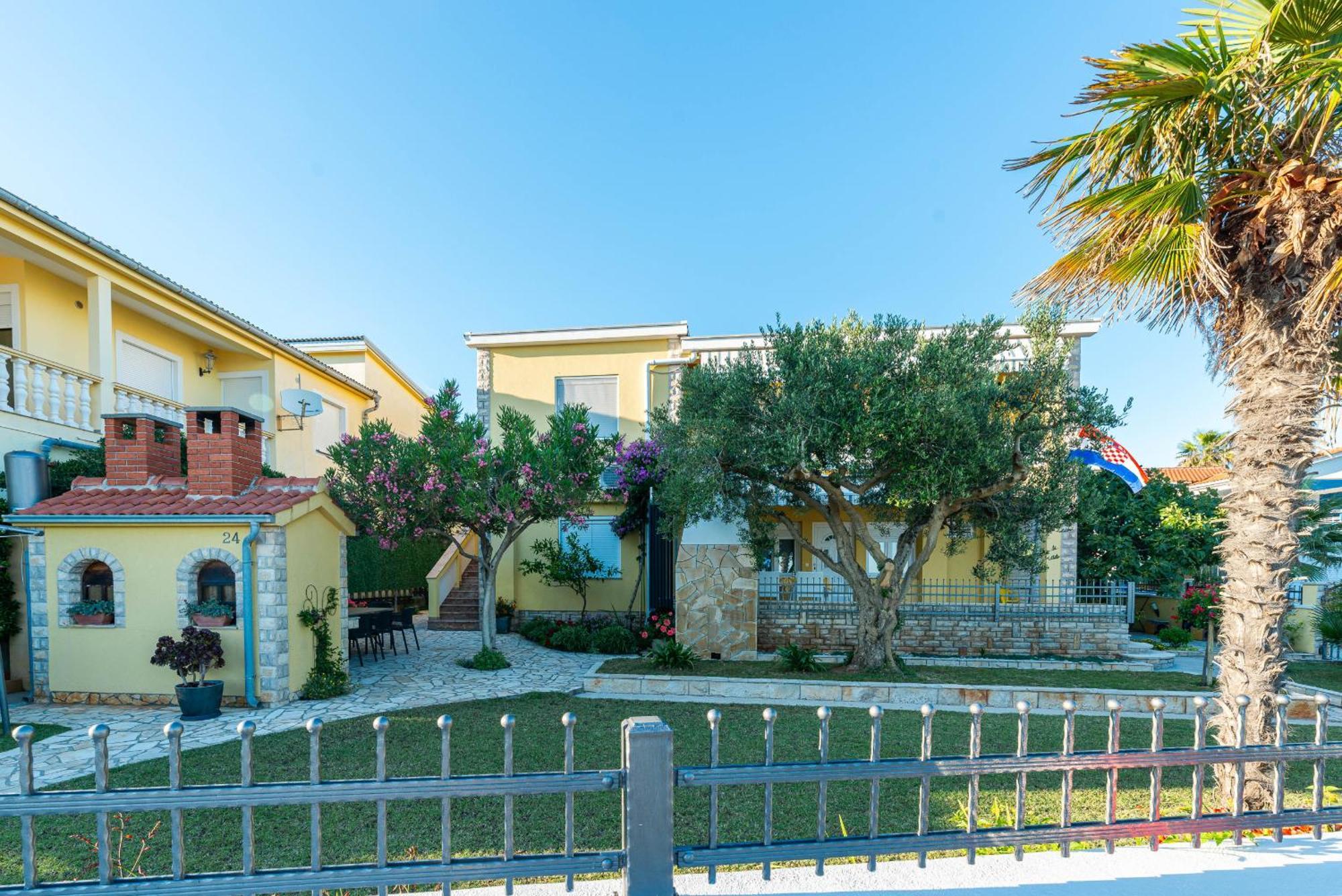 ויר Apartment House Inga מראה חיצוני תמונה