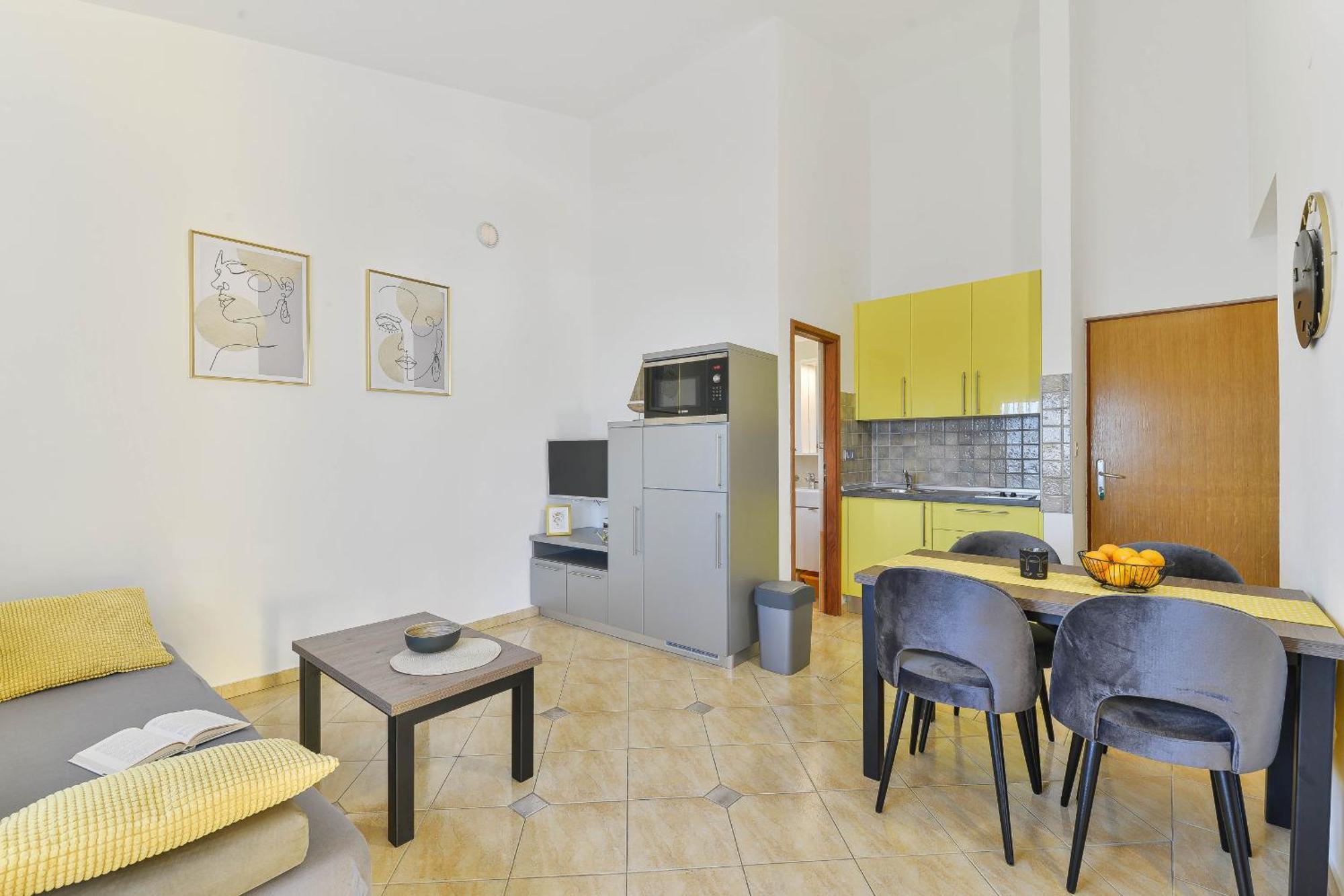 ויר Apartment House Inga מראה חיצוני תמונה