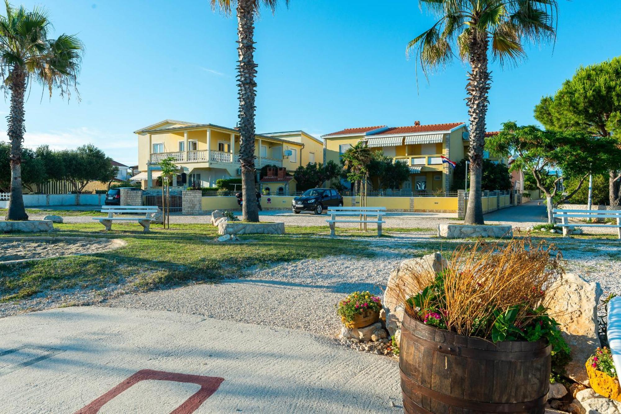 ויר Apartment House Inga מראה חיצוני תמונה