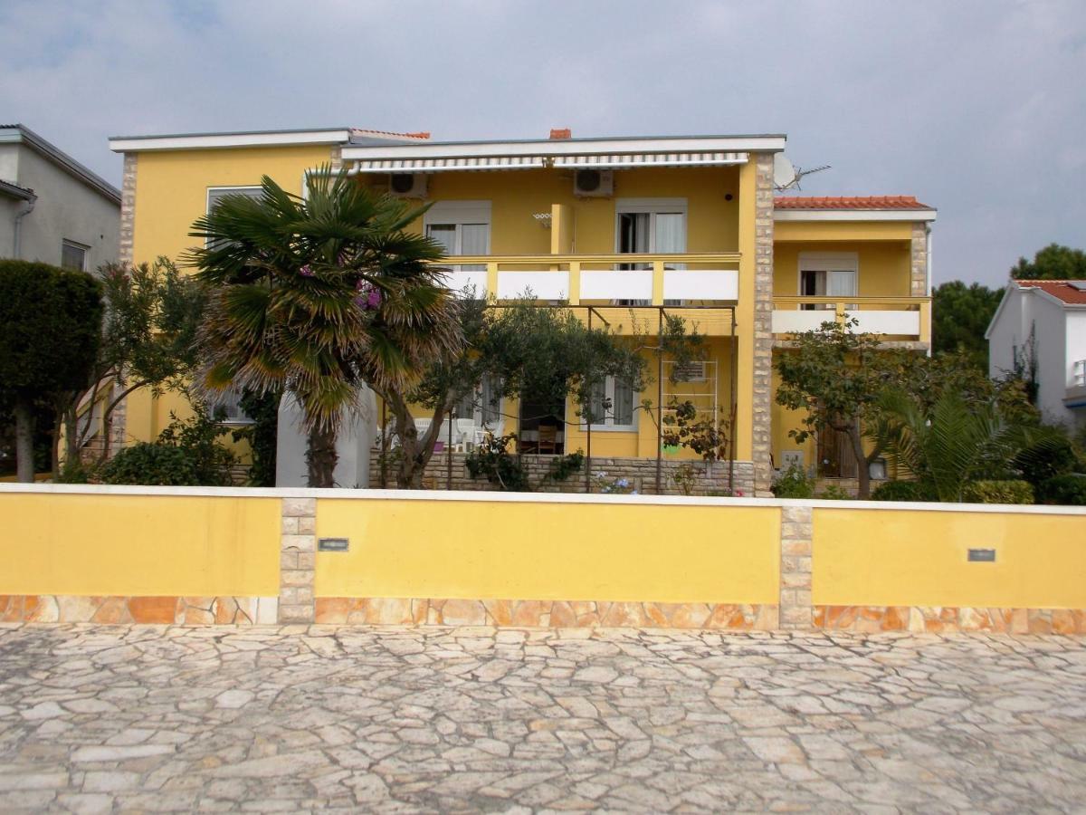 ויר Apartment House Inga מראה חיצוני תמונה
